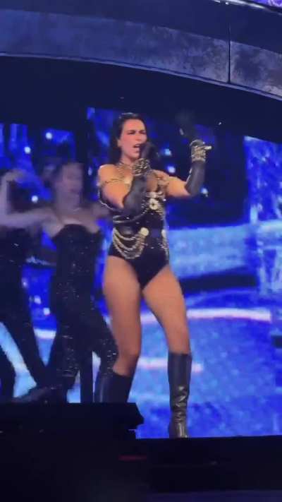 Dua is everytime fabulous 😍🔥🔥