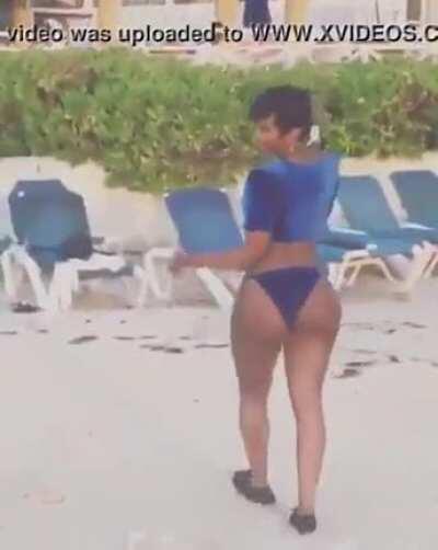 Msdime1 pulling out wedgie