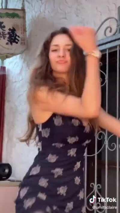 I love her 😍 🍒🎂