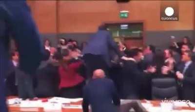 SUNAMI STYLE, BITCH!