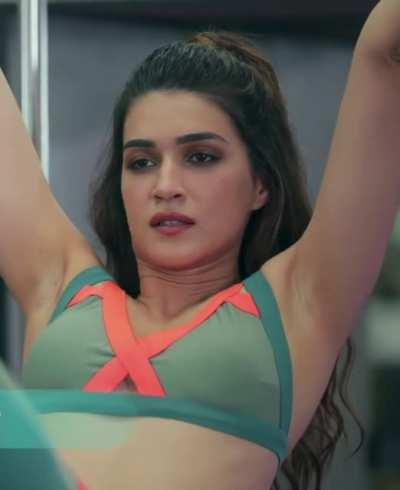 Kriti Sanon Super HD armpits