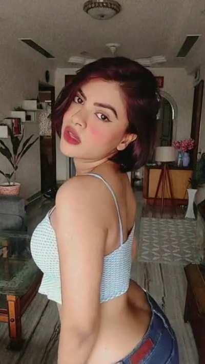 Beautiful dj Rhea ufff