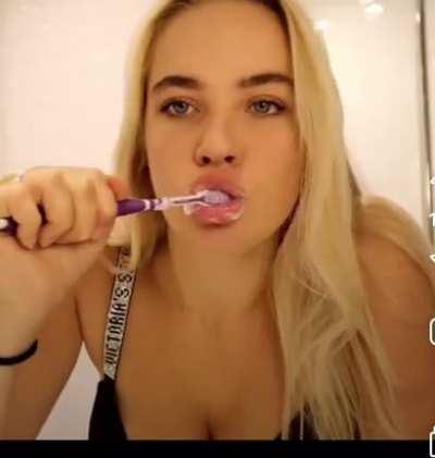 JuultjeTielemanNew - Video #8810