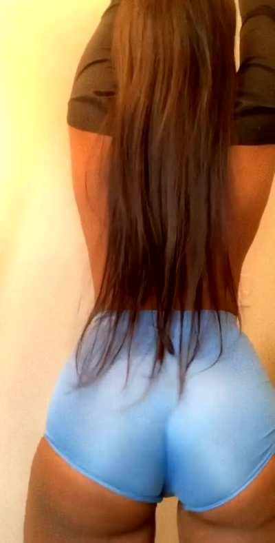 Andrea Get her Free Updated F0lder Below👇