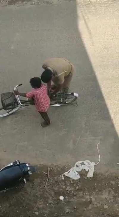 JAB GANJA PHOONK KE DUTY PE AAYE HO.....