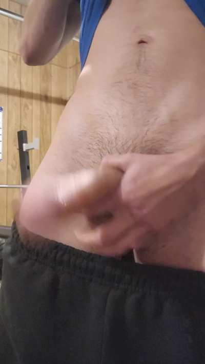 Backwards sweatpants kinda whipping action 