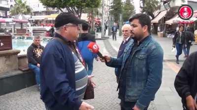 Bir Vatandaş: “Okumayan bir toplum, yönetilmeye mahkûmdur. Bu ülkeye Aslan Yürekli Richard lazım. Onu da bu halk yapar ama halkta da bir bok yok. ‘Şurada kol kola yürüyelim mi?’ derseniz ‘Polis beni tutuklar.’ derler.”