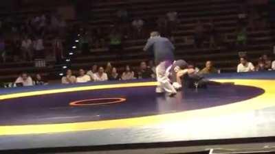 65kg grappler submits 95kg opponent