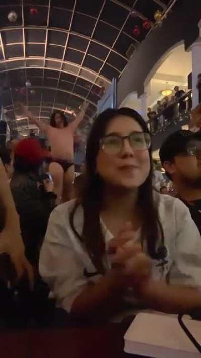 nobar! | @nessiejudge (Twitter)