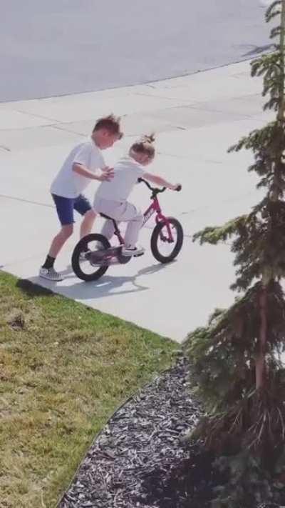 Nothing like a big brother!