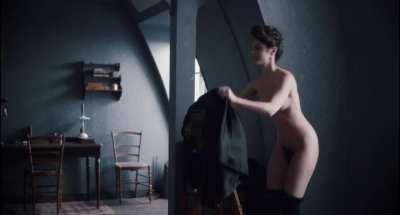 French babe Noemie Merlant celebrating her 33th birthday fully nude, doing ass to ass (w/Mathilde Warnier)