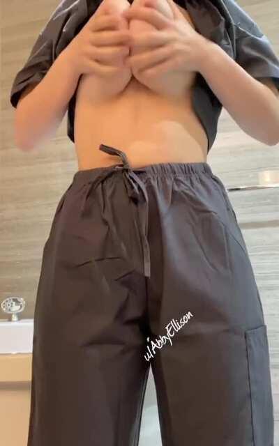 DO YOU LIKE IT??(free album in the comments )