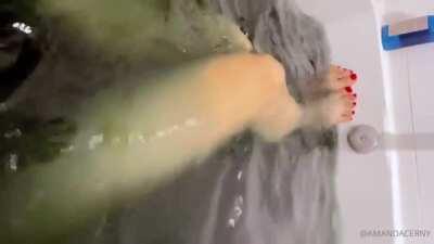 Amanda Cerny New OF Video (Toes And Soles)