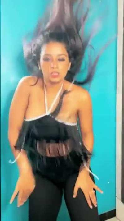 Suhana Khan ( __suhuuu__ )