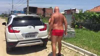 “Eu também pago (imposto), por isso que eu to pegando