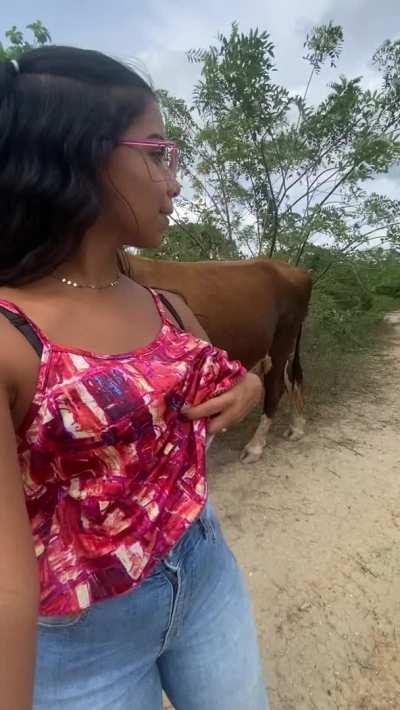 i always get horny on the farm so i flash