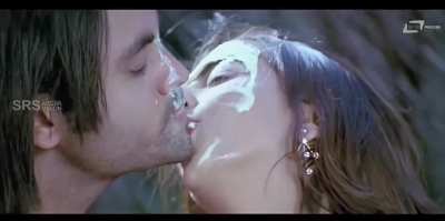 Young sanjana galrani very hot scenes