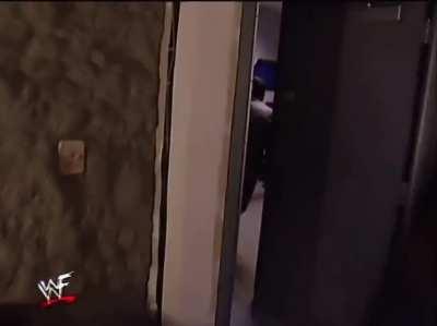 Sir, there's a man in the parking lot telling people that Obi-Wan is the worst character in Star Wars.