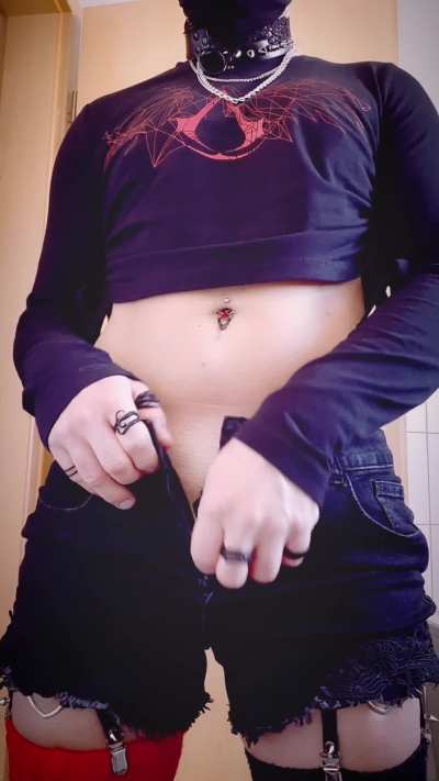 mal ehrlich: würdet ihr nen boy mit bauchnabelpiercing daten :P ?