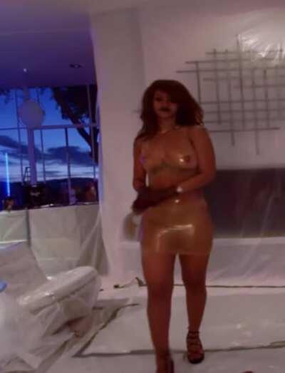 Rihanna wants us to jerk off to her