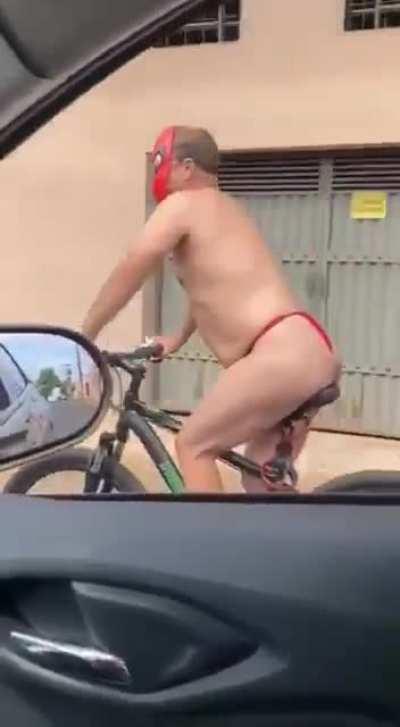 Apenas um passei de bike no findi genti