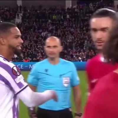 We did get one thing tonight, Nunez gifs.