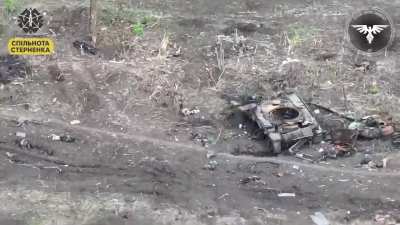 [Archival] Drone operators of the Strike Drone Company (47 OMBr) eliminate a Russian soldier who was looting the remains of his comrades after an unsuccessful assault.