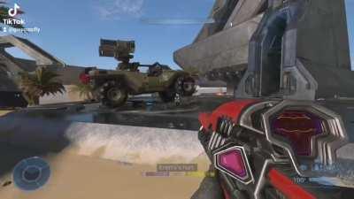 When a Puma glitches, so you add the most fitting music to it