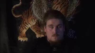 Rainer der Stoner, weils letztens angefragt wurde.