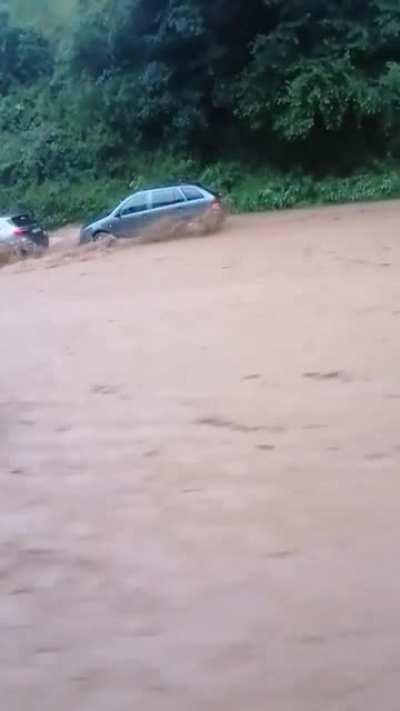 A stream of water develops into a flood within 3 minutes (yesterday in Namur, Belgium)