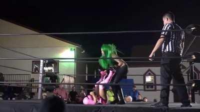 Alexia Nicole leg dropped between the legs by Shotzi Blackheart