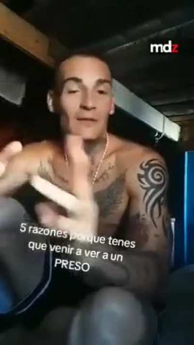 Presos buscando novia en Tinder y Apps