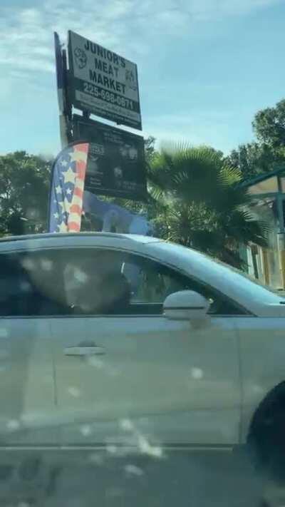 I kinda wanna wash my car for some reason