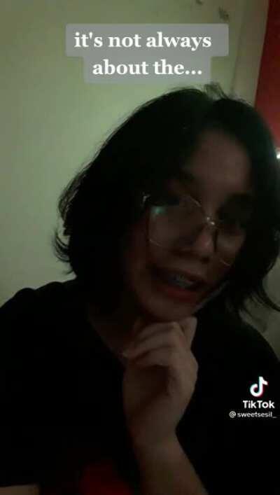 Turn the volume down i repeat turn the volume down HAHAHA(Paupvote para makita ni kuya kris)