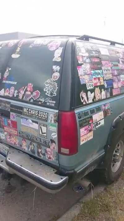 Weeb car