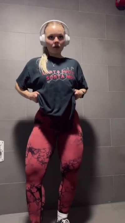 ❤️| TikTok | April 2024