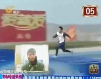 Она: Приходи ко мне, сегодня никого нет дома