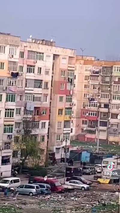 Прекрасное утро с балкона