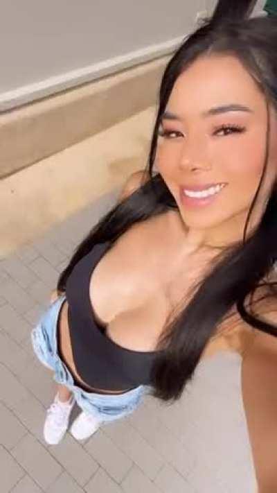 wanna see what's underneath daddy?