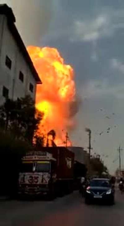 Explosion at a chemical factory in Vadodra, India dt. 2-June-2022.
