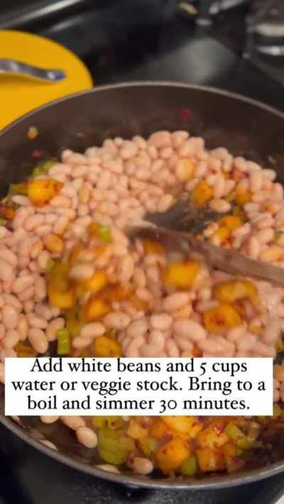 Harissa Apple and White Bean Stew