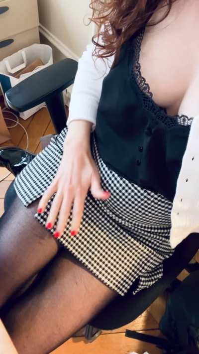 Even when I'm too busy at work, I try to find some time for a short video here (I hope I'm not too wise 🫣)