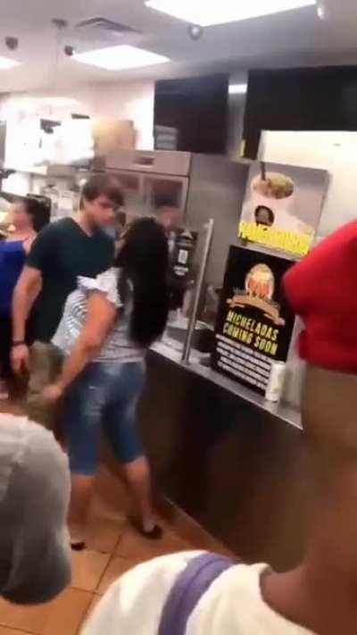 Woman vs Restaurant. Minecraft edition.