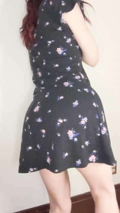 Queen of Farting 👑 To Watch the Full video plus more😈 My OF will be linked below in the comments ↙️