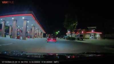 Girlfriend hit boyfriend at Gas station 