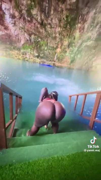 Thick ass chocolate 😻