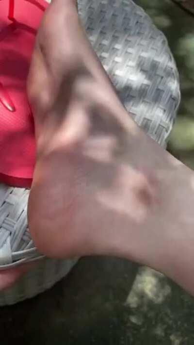 New phone, look at those wrinkles!!