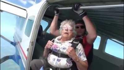 Queen Elizabeth II clutches the Gulag and gets redeployed