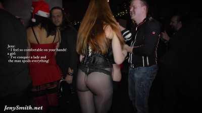 Jeny Smith goes naked at sex party