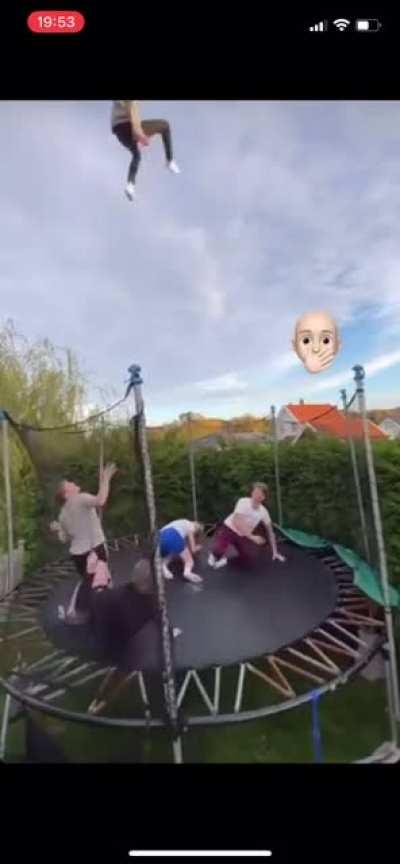 Trampoline can be dangerous😅😅